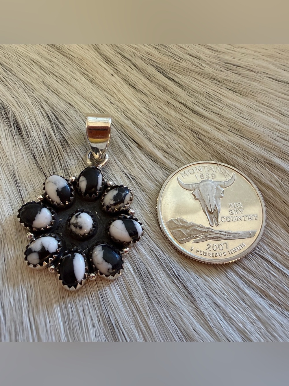 ❤️ Deep Contrast White Buffalo Cluster Sterling Silver Pendant 1.50”L Unisex - Picture 6 of 15